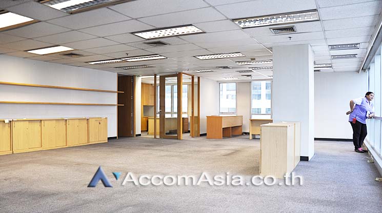 8  Office Space For Rent in Ploenchit ,Bangkok MRT Lumphini at Kian Gwan 3 AA15851